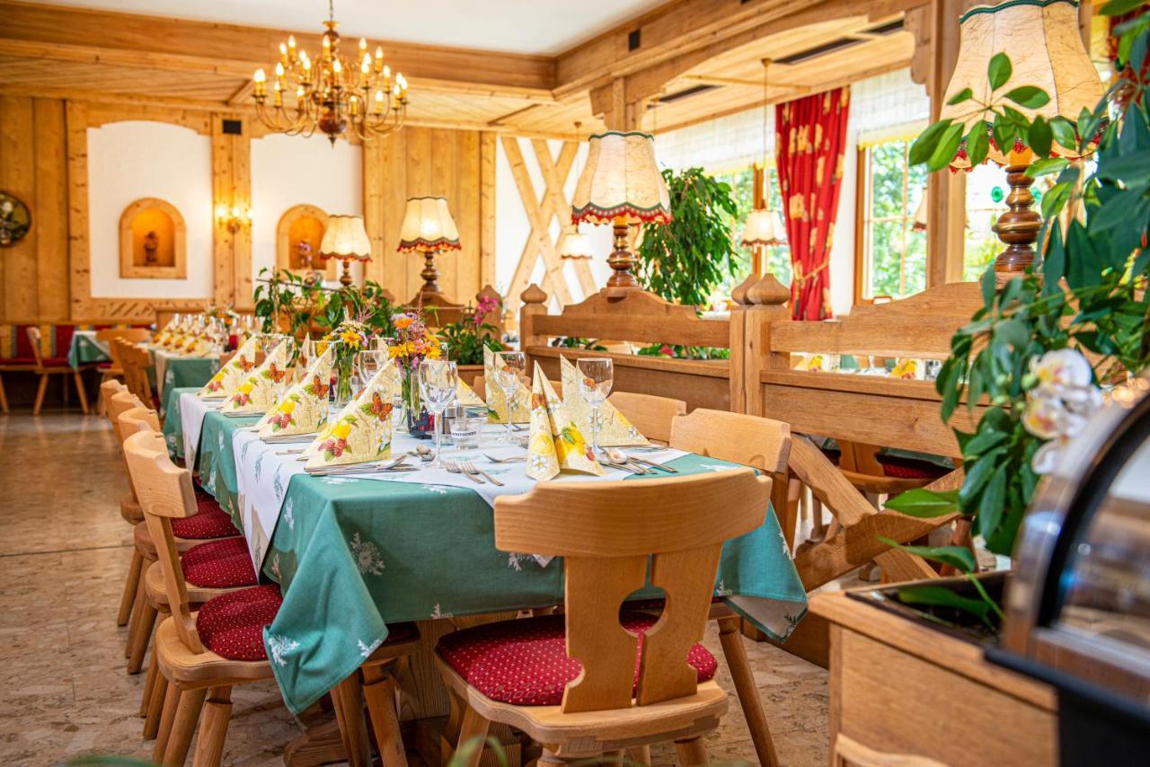 Oerglwirt Ferienwelt - Hotel Post Oerglwirt Mariapfarr Dış mekan fotoğraf