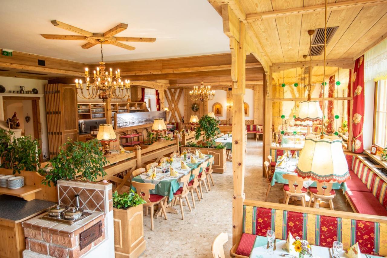 Oerglwirt Ferienwelt - Hotel Post Oerglwirt Mariapfarr Dış mekan fotoğraf